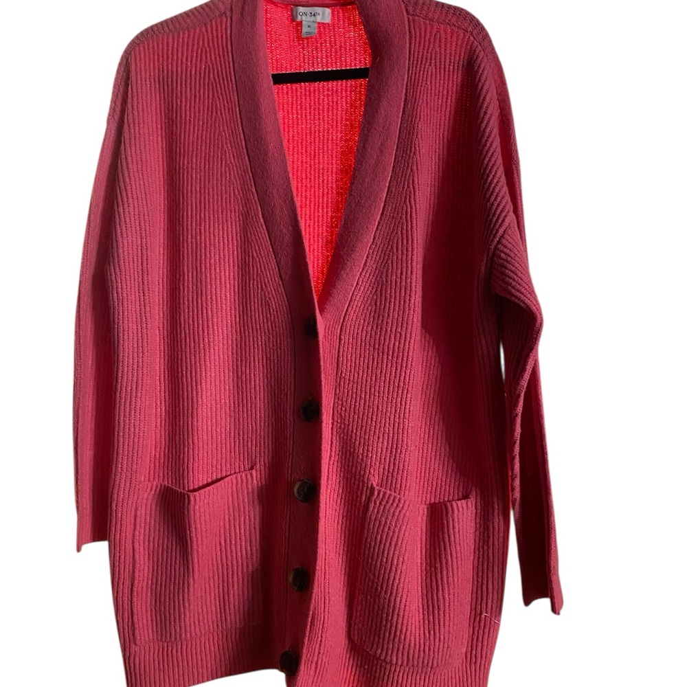 Elegant Pink Cardigan Sweater